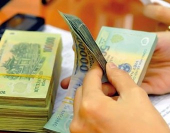 Người lao động được ứng tiền lương trước Tết tối đa bao nhiêu?