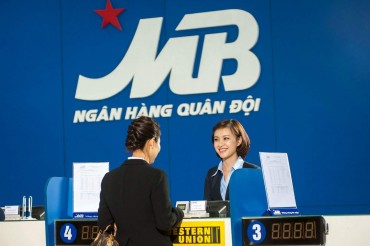 Hàng loạt ngân hàng có sự biến động về nhân sự