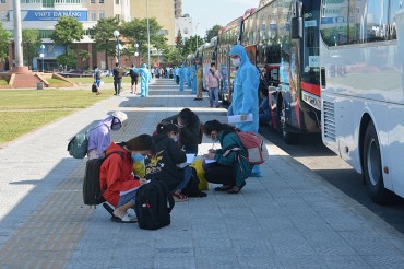 Đề xuất các phương án đưa người lao động mắc kẹt ở Đà Nẵng về quê